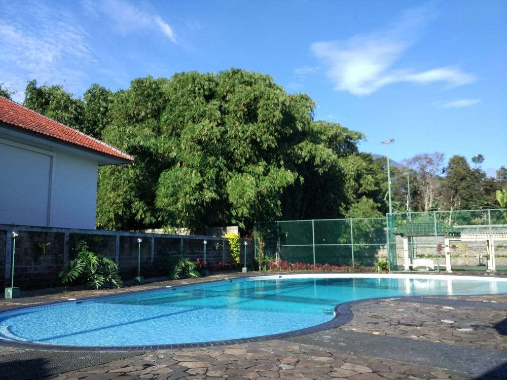 Villa Sabrina Bumi Ciherang Panjaweujan Екстер'єр фото